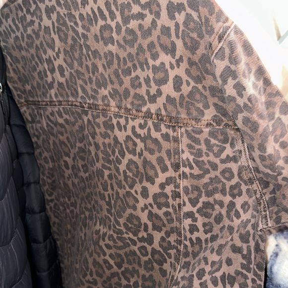 Fashion Nova Brown Leopard Shirt Jacket - Picture 4 of 4